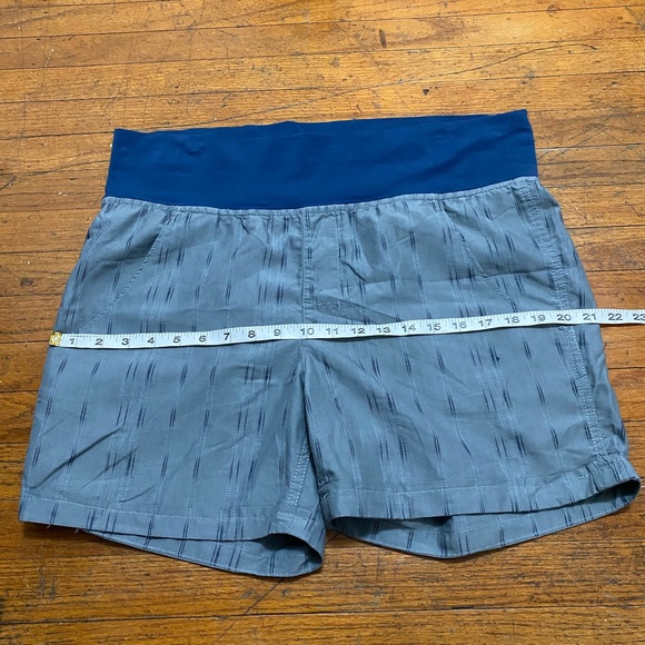🆕 Horny Toad Flip Top Tencel Shorts with Pockets Gray Blue Women's Size L - Picture 9 of 12